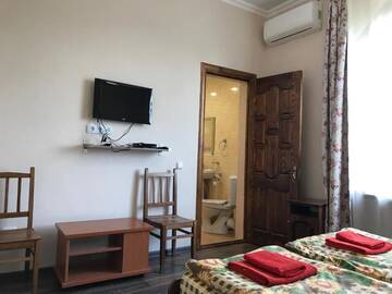 Двухместный номер Делюкс с 1 кроватью и душем в Гостевом доме Guest House Evkalipt